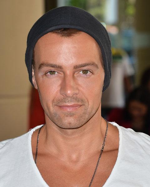 Ok_042213_joey lawrence _ _1.jpg