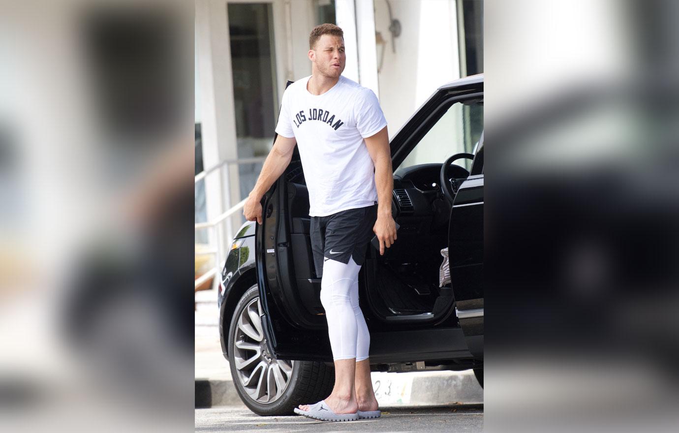 EXCLUSIVE: Blake Griffin going for some healthy food after exercise.