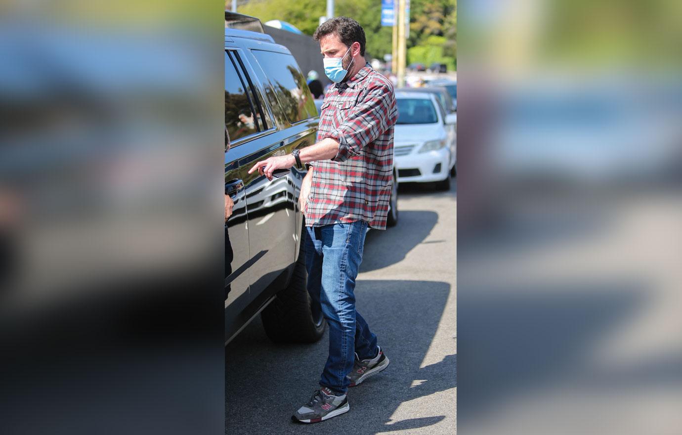 ben affleck picks up his son samuel from swimming practice