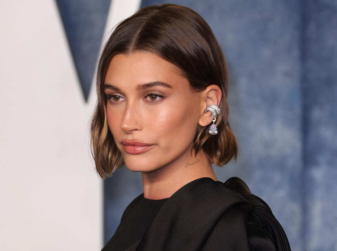 Hailey Bieber Attends Vanity Fair Oscar Party Amid Selena Drama