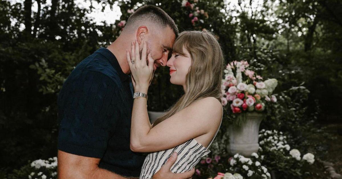 Photo of Taylor Swift and Travis Kelce announced their engagement on August 26.  