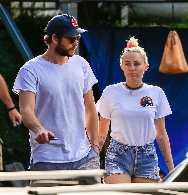 Miley cyrus wedding liam hemsworth australia 02