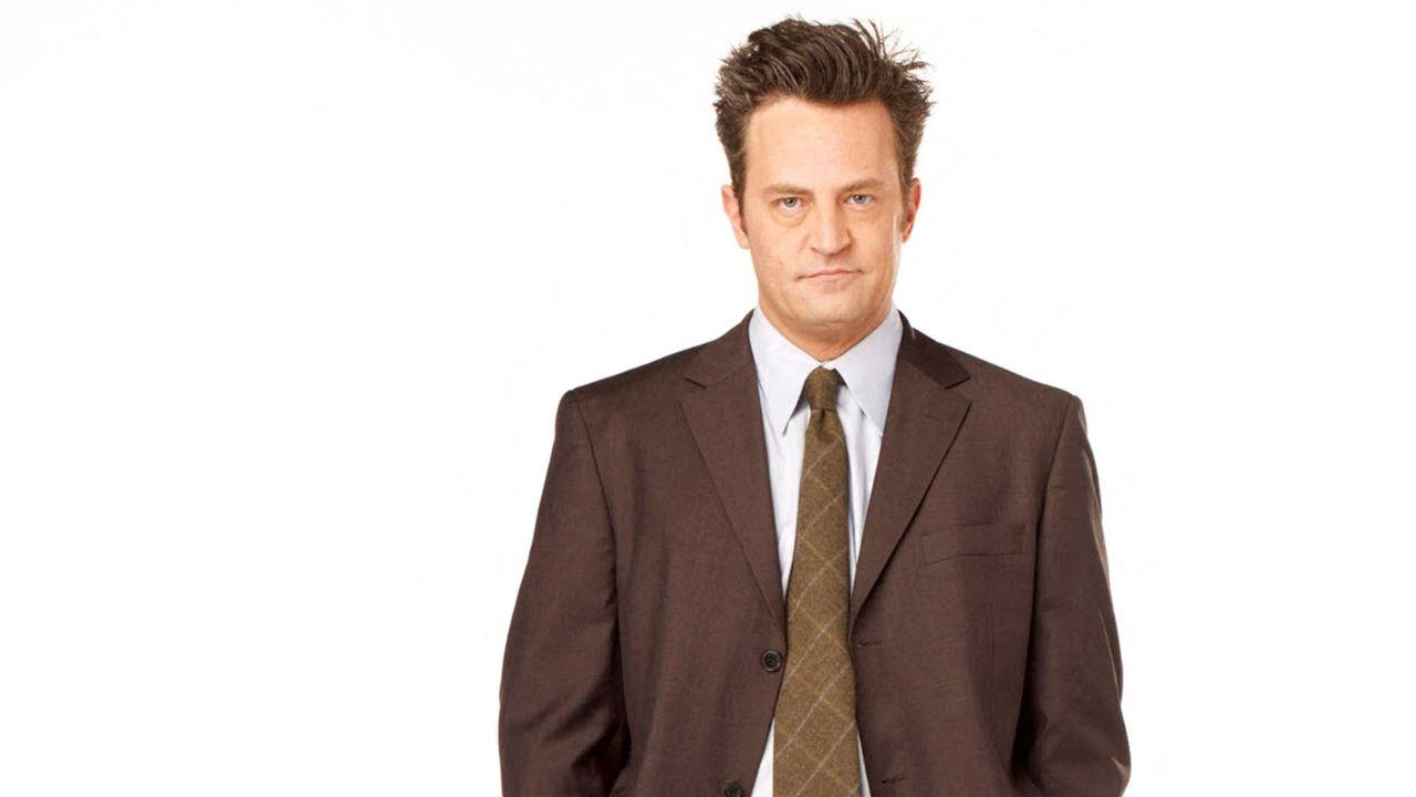Image of René Ashton recalled her first date with Matthew Perry, which included dinner and karaoke in Hollywood.