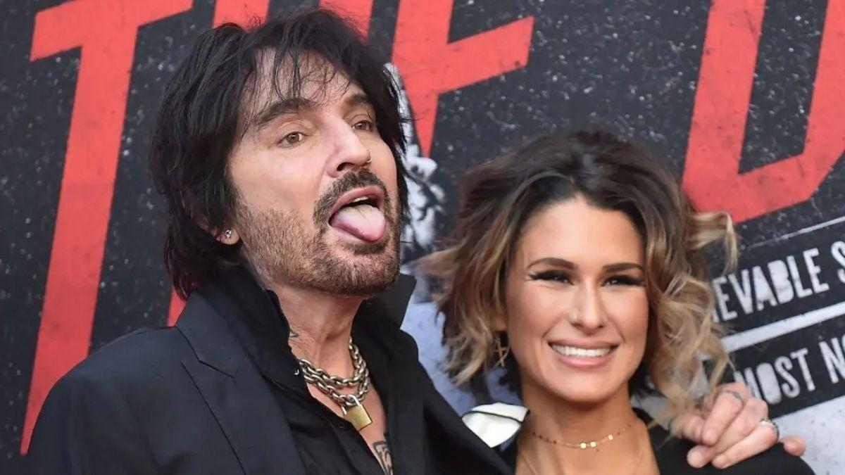 Photo of The 'Baywatch' actress blamed her tension with Lee on his current wife, Brittany Furlan.