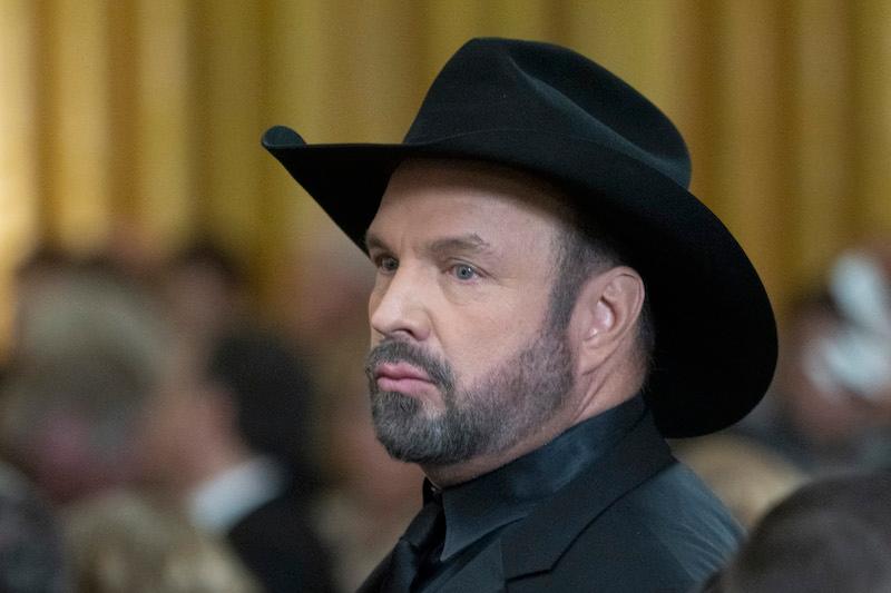 garth brooks avoids talking sexual assault