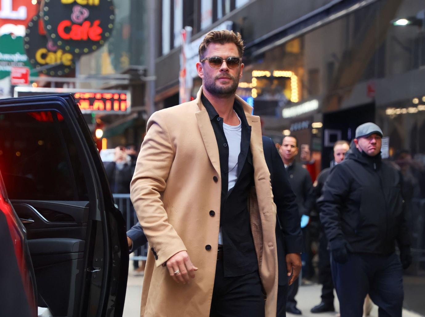 What Is Chris Hemsworth's Net Worth?