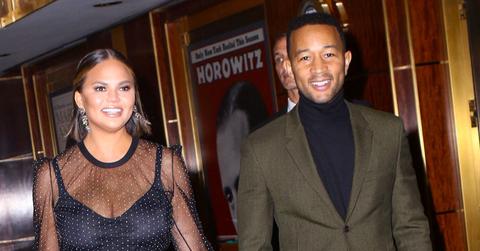 Chrissy Teigen Threesome PP