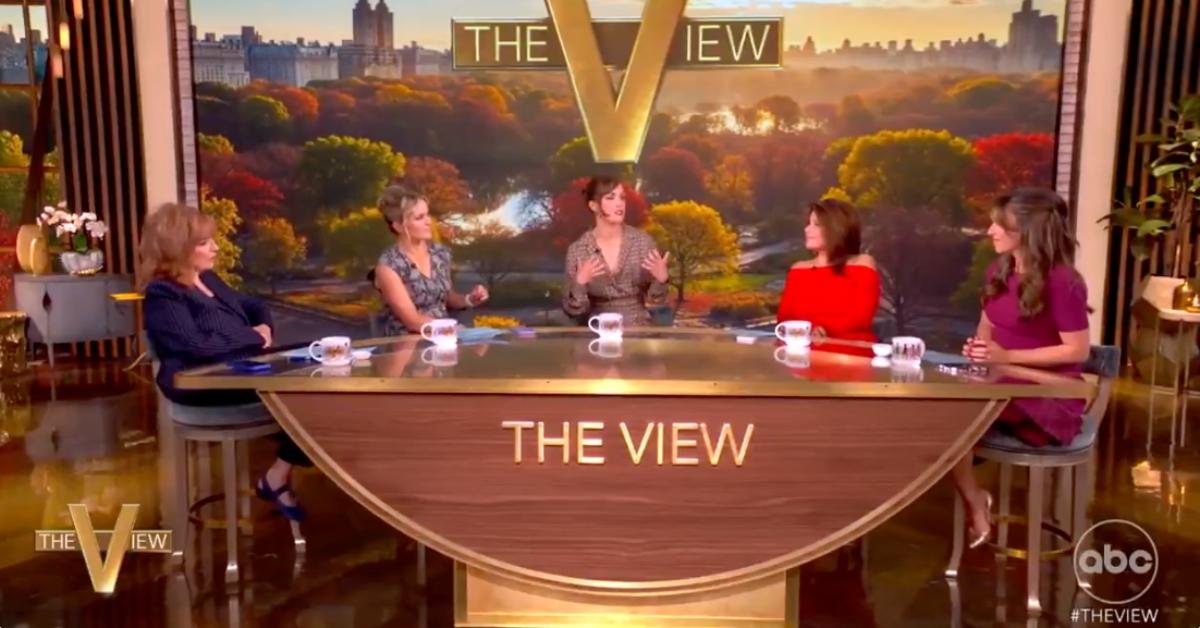 Photo of Joy Behar asked Rose Byrne about her partner's 'X-rated' scene on the actress' show 'Platonic.'