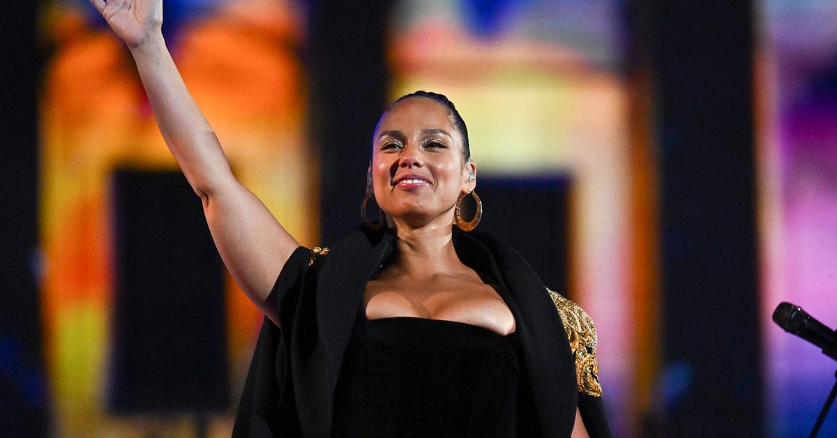 Alicia Keys pays sultry homage to Jill Scott on new album