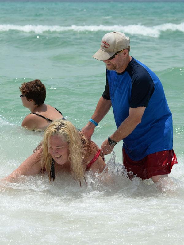 Mama june baywatch swimsuit panama city beach florida photos 06