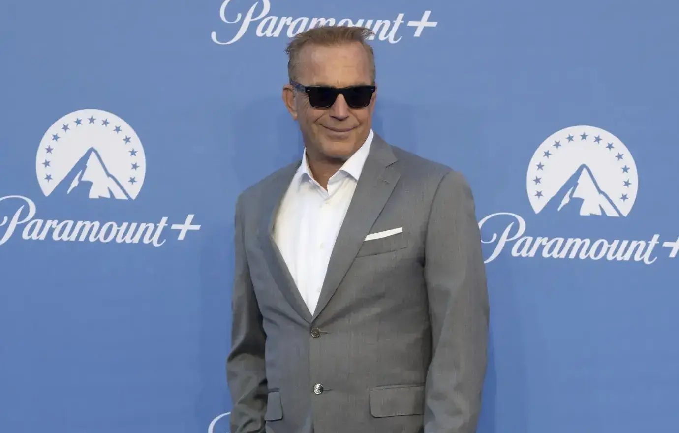 Kevin Costner Convinced His Ex-Wife Is Trying to Make Him Look Bad photo