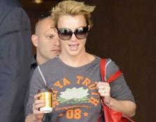 2009__11__36116pcn_britney01 225×175.jpg