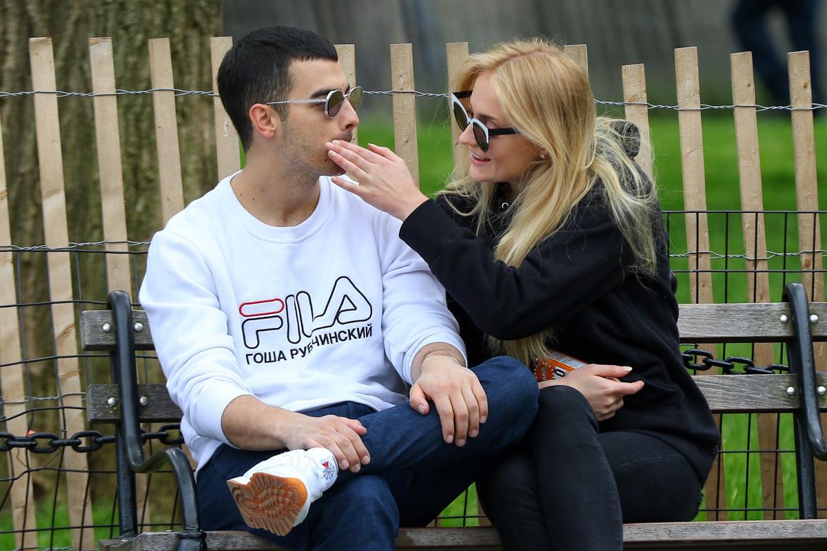 *EXCLUSIVE* Joe Jonas and Sophie Turner enjoy the talent and share some PDA