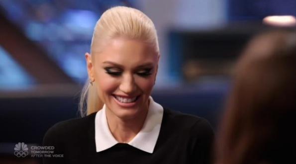 Blake shelton gwen stefani the voice season 10 pda love 02