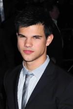 2009__12__wenn53902961 150×225.jpg