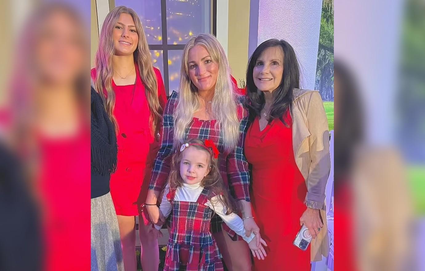 jamie lynn spears snubs britney celebrates mom lynne mothers day jls ig