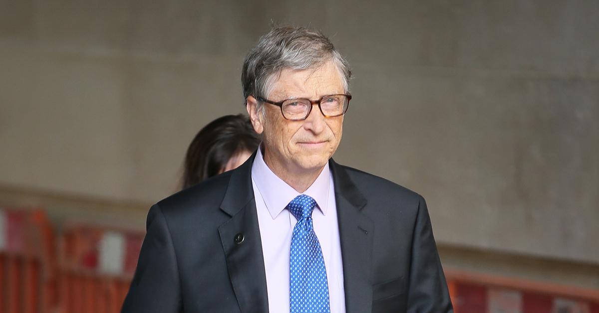 bill gates spotted wearing wedding ring divorce estranged wife melinda gates