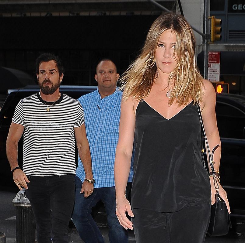 Jennifer Aniston and Justin Theroux arrive at Nobu Restaurant