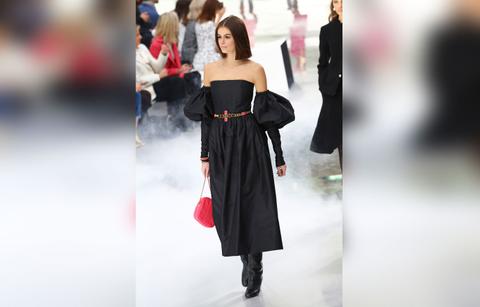 Chanel Runway - Paris Fashion Week Womenswear Fall/Winter 2020/2021