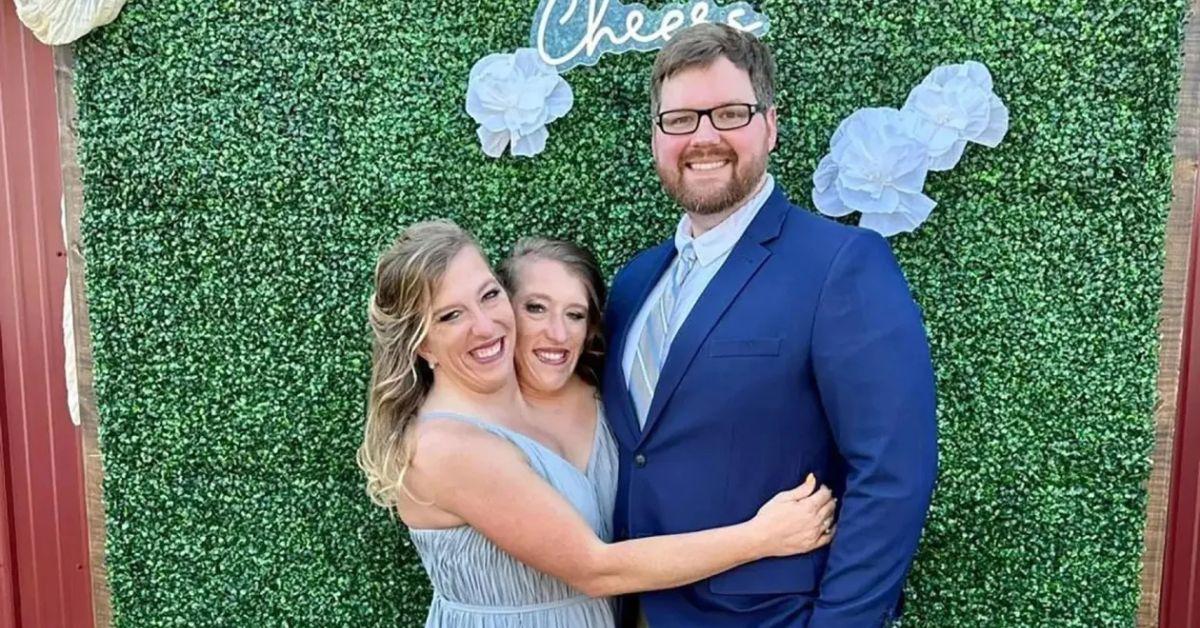 Photo of Abby Hensel, Brittney Hensel, Josh Bowling