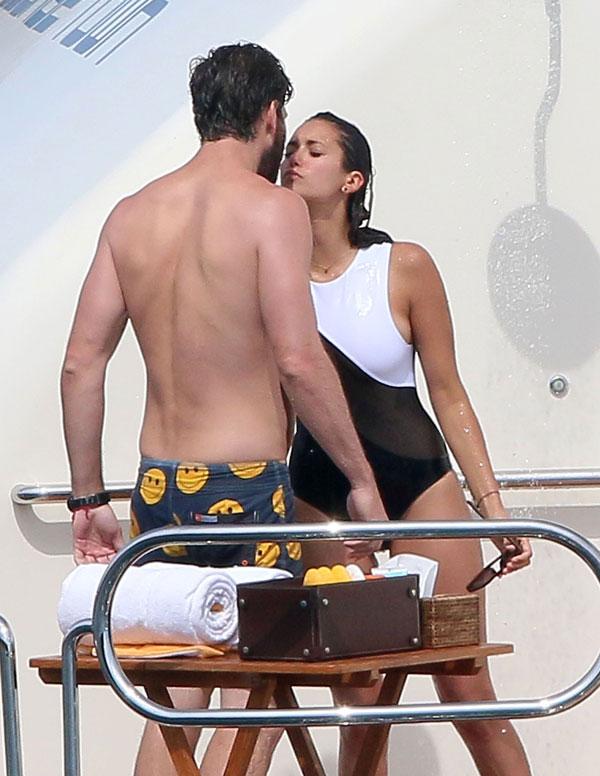 Nina dobrev austin stowell yacht france