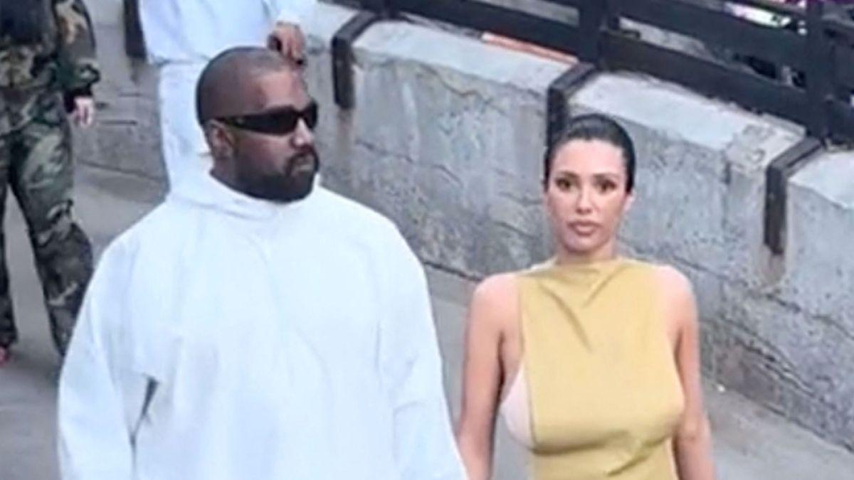 Photo of Bianca Censori emphasized that her fashion choices were more 'like of a collaboration' between her and Kanye West.