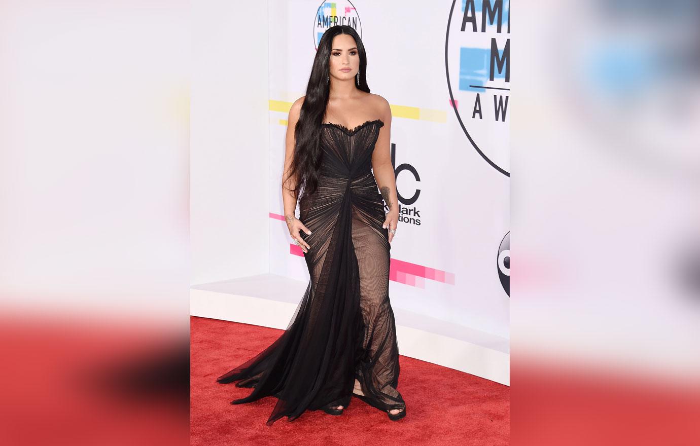 Best worst looks amas