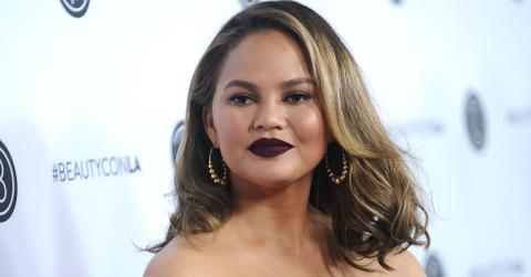Chrissy teigen alcohol abuse struggle 1