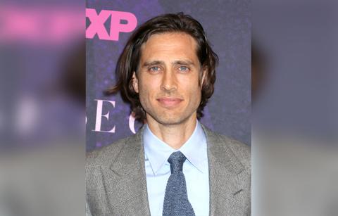 Gwyneth paltrow brad falchuk wedding bands 3