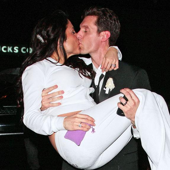 //bethenny_frankel_marriage_jason_hoppy_divorce_stack_