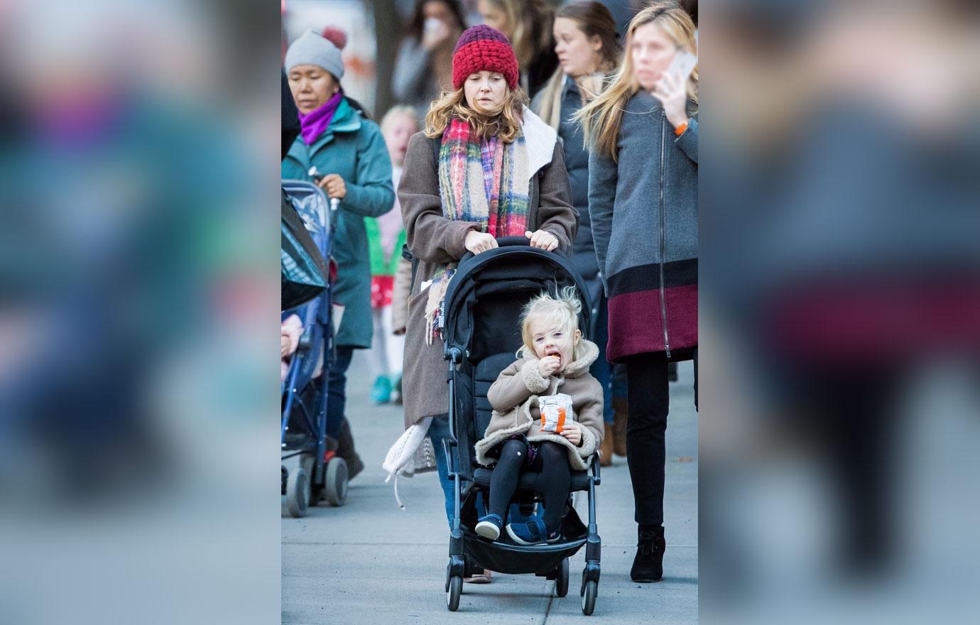 Drew barrymore daughter NYC stroll 2