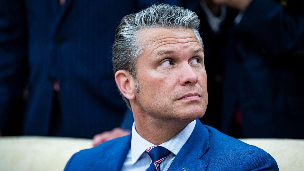 Photo of Hegseth was slammed by Canadian politicians. 