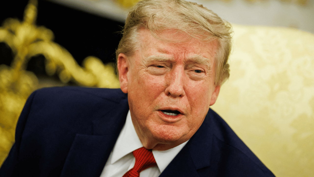 photo of Donald Trump held a cheat sheet during a recent event.