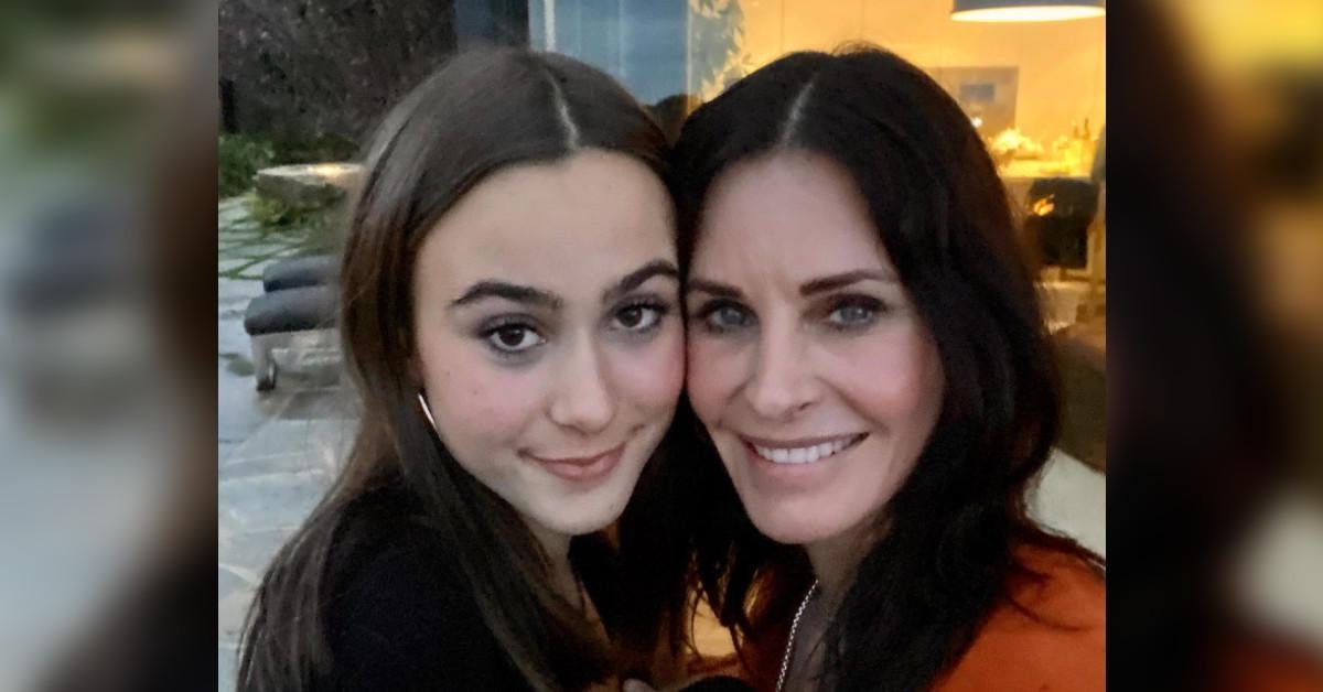 Courteney Cox Posts Rare Photos Of Daughter Coco For Mother's Day(02)