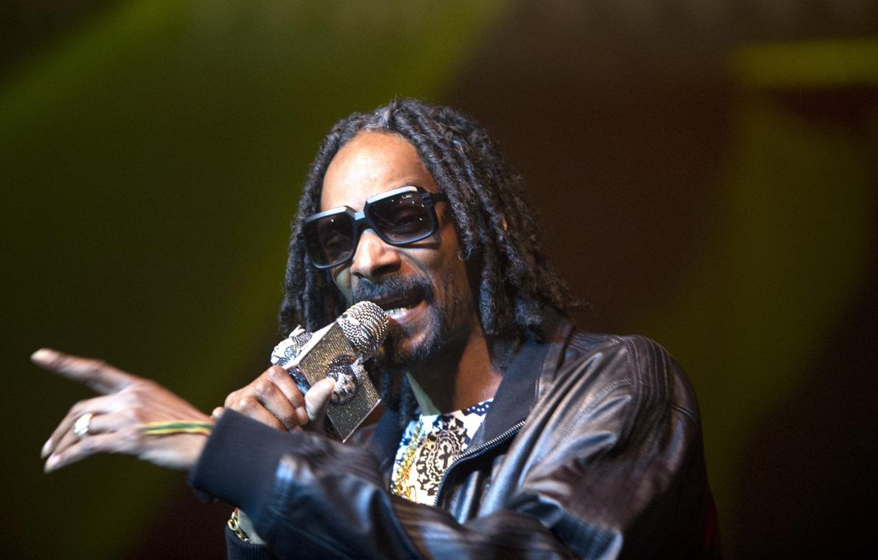 Snoop Dogg Turned Down OnlyFans Offer To 'Pull That Thang Out' Online