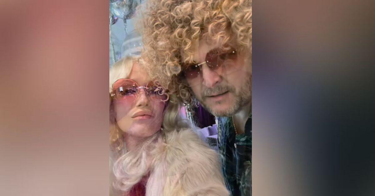 gwen stefani blake shelton anniversary
