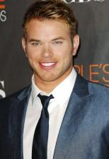 2010__03__kellan.lutz_ 154&#215;225.jpg