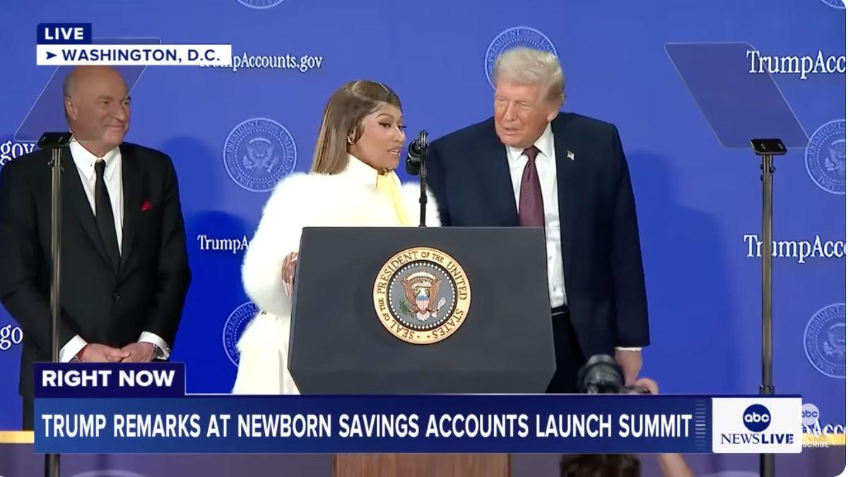 Photo of The POTUS' worry over what the rapper would say faded as she began to praise him, claimed a body langauge expert.