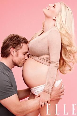 Jessica Simpson's first pregnancy pic - revealed