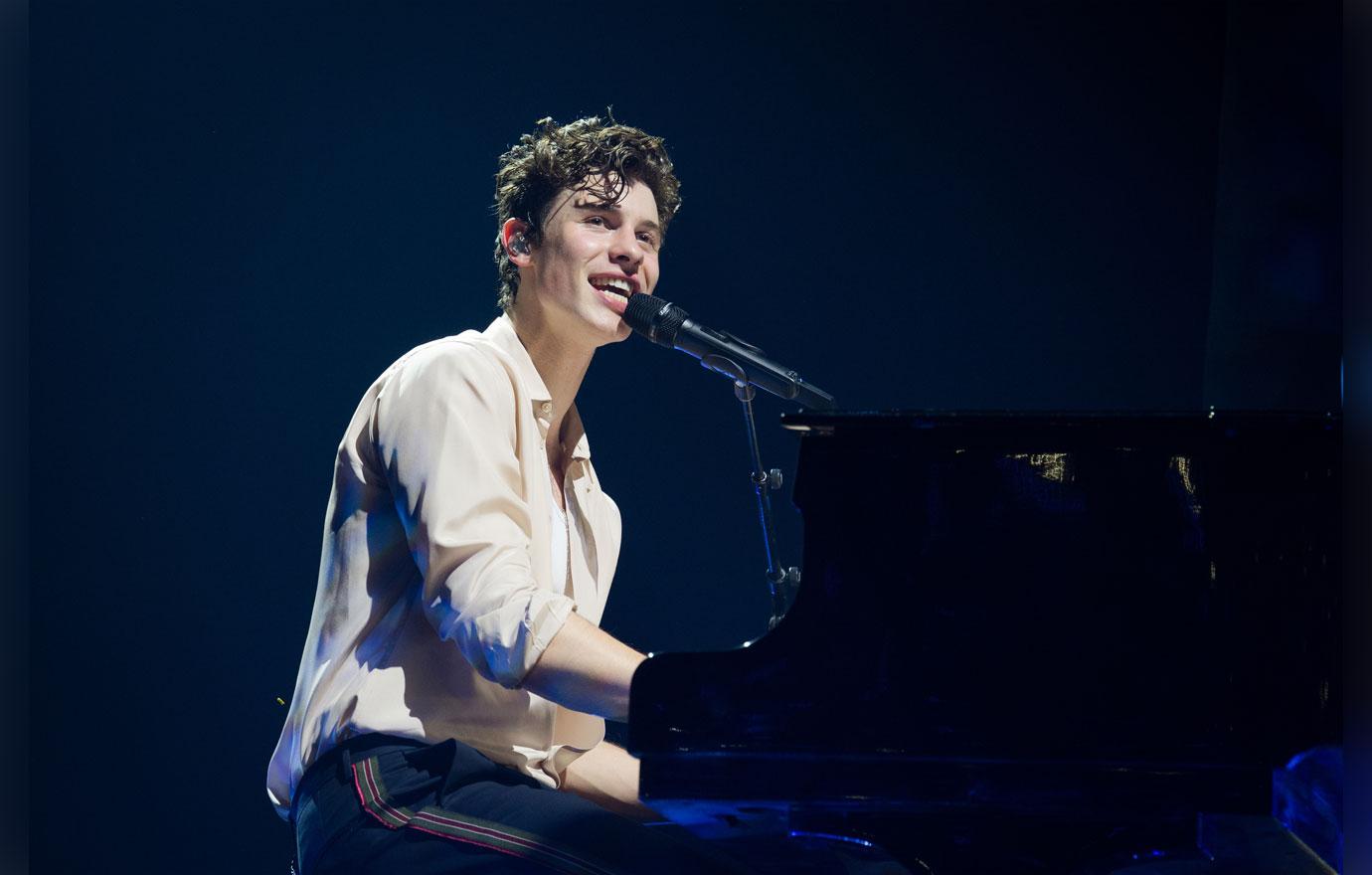 Shawn-Mendes-Doesn't-Wash-Face