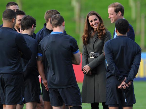 Prince_william_kate_middleton_oct9_4mn.jpg