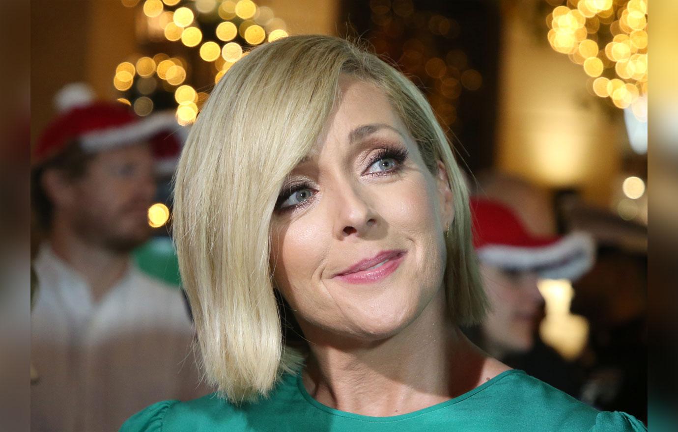 Jane krakowski emotional dead father dementia battle 2