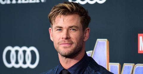 chris hemsworth reportedly injured back filming thor love and thunder
