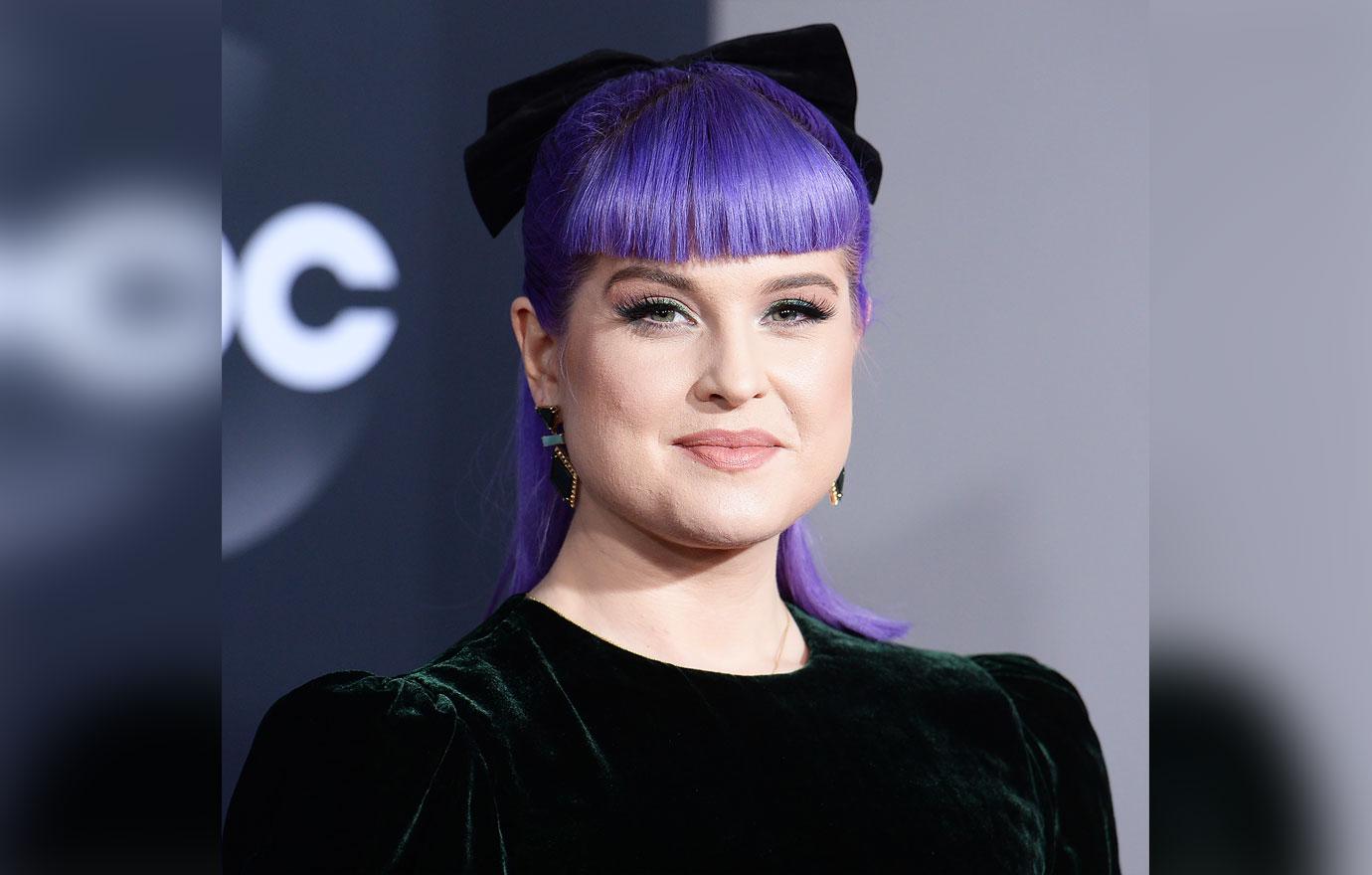 kelly osbourne celebrates five months sober on th birthday