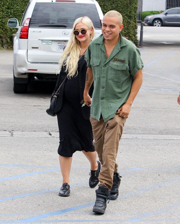 Evan ross buys ashlee simpson suv