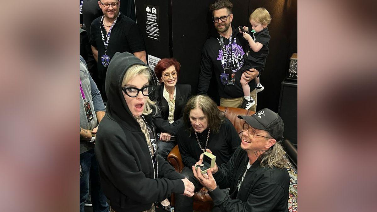 Photo of Kelly Osbourne lost weight as she 'struggled' with Ozzy's death.