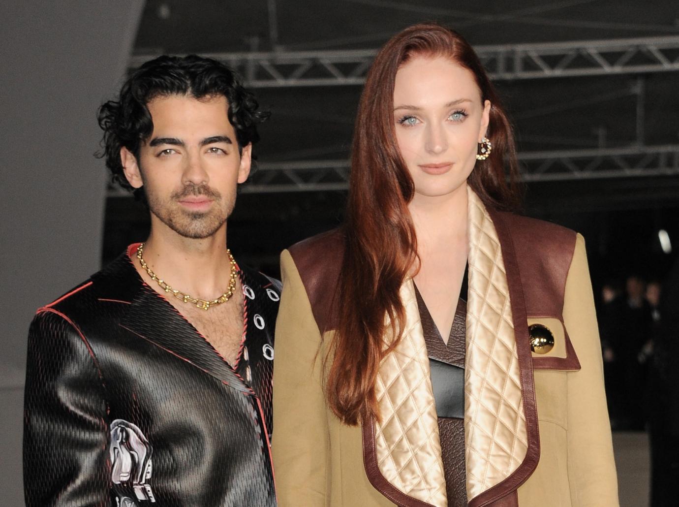 joe jonas sophie turner peregrine pearson birthday post slap in face