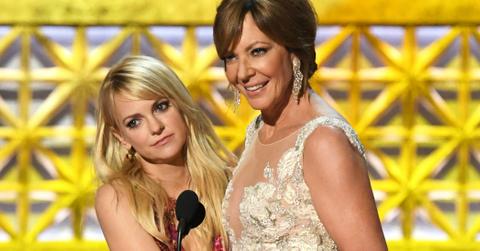 Anna faris allison janney long