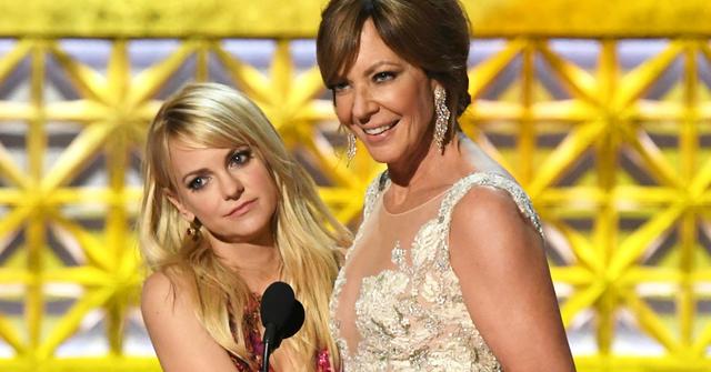 Anna faris allison janney long