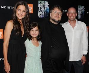 2011__08__Katie Holmes Troy Nixey Aug9newsbt 300&#215;245.jpg